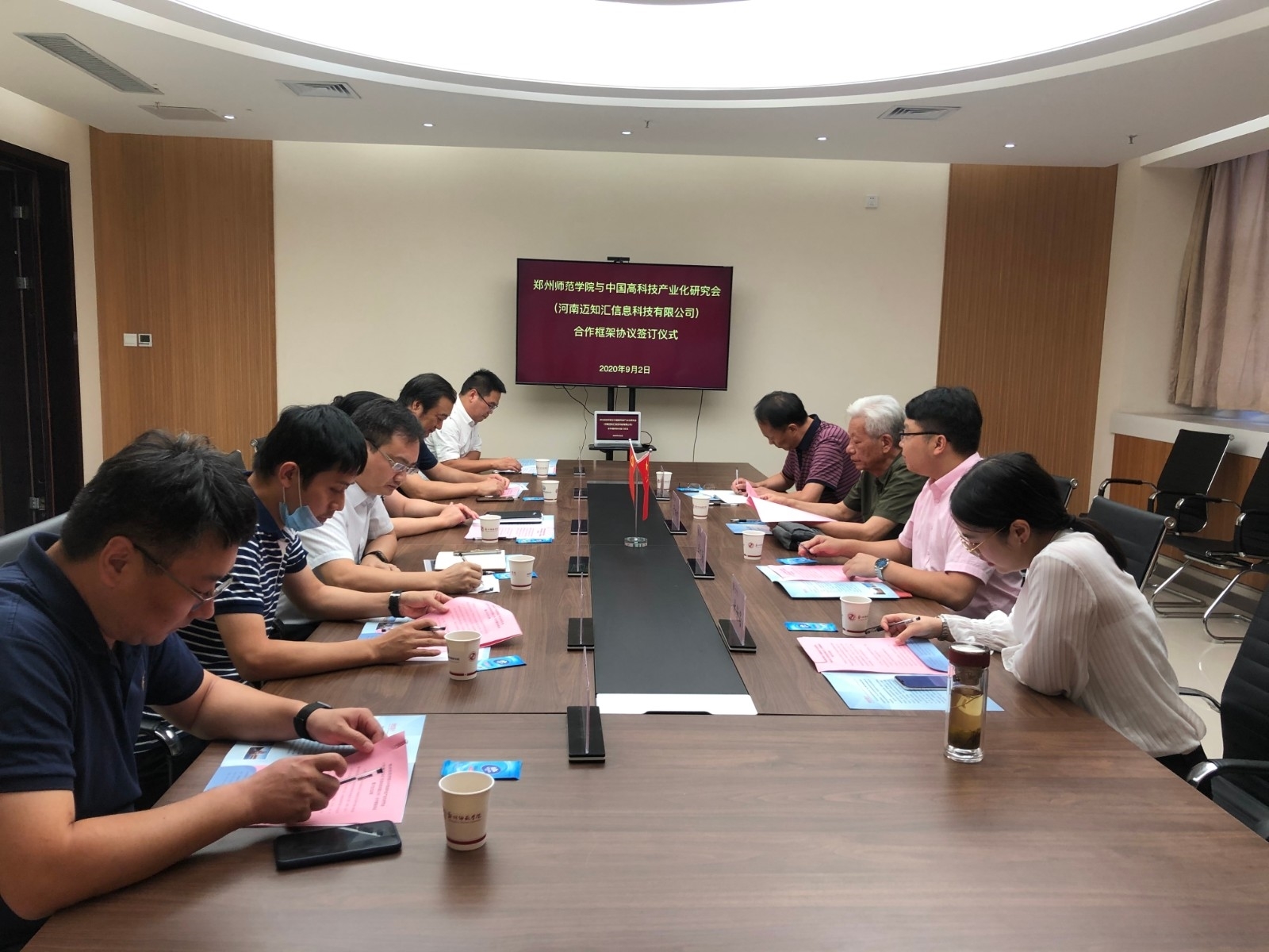 2ee32744e6ca143a6fb199fc4dba4fd.jpg 2ee32744e6ca143a6fb199fc4dba4fd.jpg